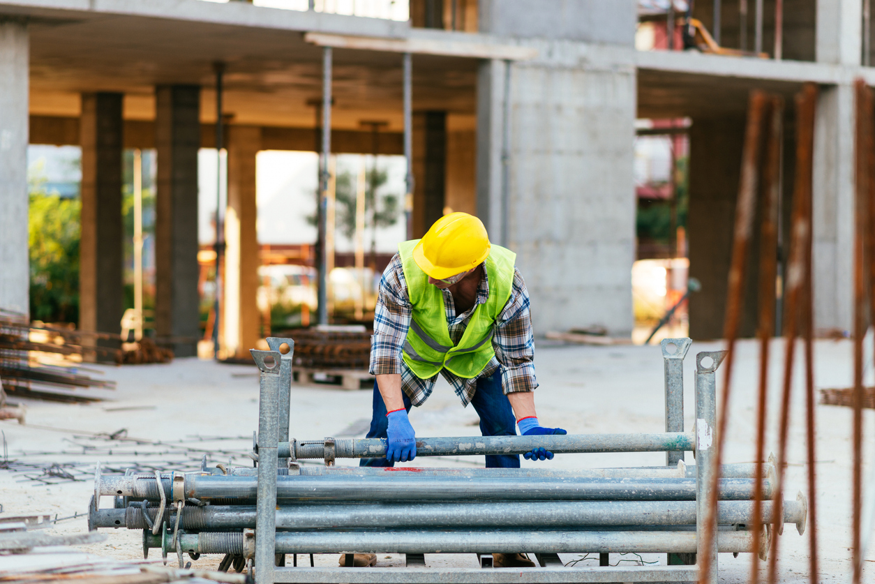 How Ergonomics Reduces Workplace Injuries and MSD Claims